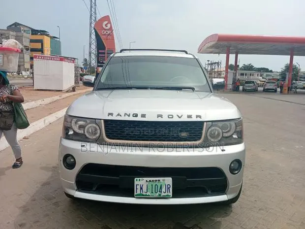 Land Rover Range Rover Supercharged 2010 · Photo 1