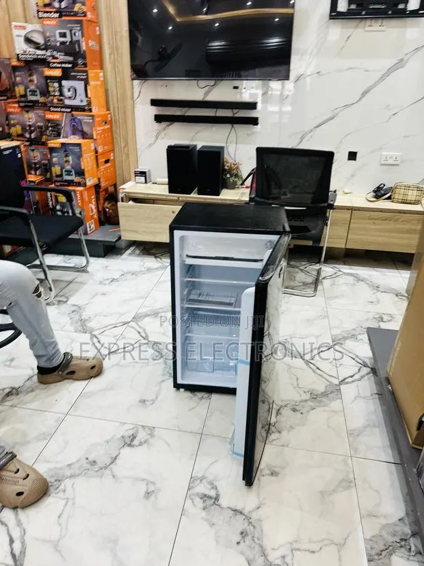 Long Lasting Effects Nasco Nasf1-110fl Single Door Fridge 92l · Photo 1