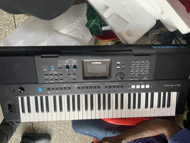 Yamaha PSR -E473 Keyboard · Photo 1