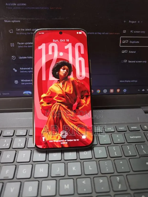 Tecno Camon 50 Pro 256 GB Gold · Photo 1