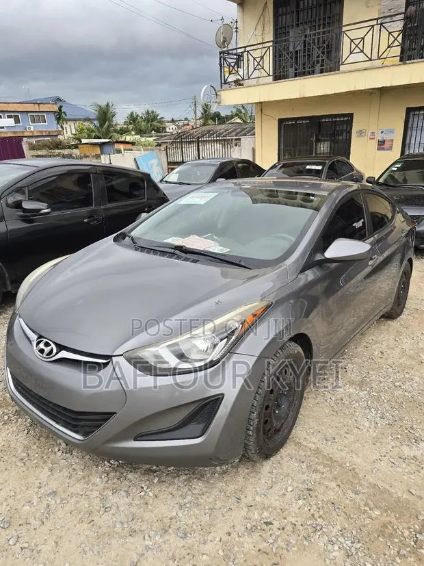 Hyundai Elantra Limited 4dr Sedan (1.8L 4cyl 6A) 2015 Gray · Photo 1