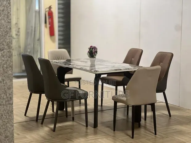 Marble Dining Table Set 6chairs and Flower · Photo 1