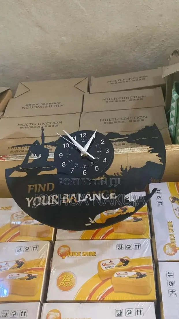 Office Clock · Photo 1
