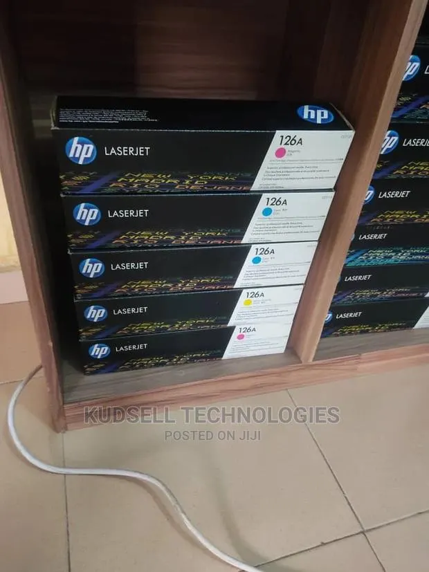 Hp Original Toner 126 Bk / C / Y / M · Photo 1