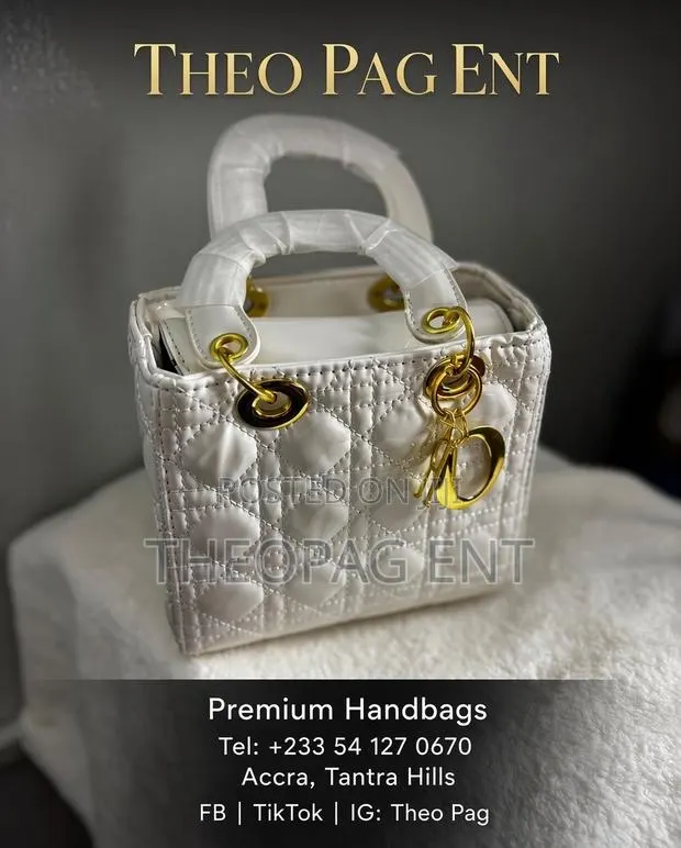 Premium White Dior Style Ladies Handbag – Quilted Gold Hardware · Photo 1