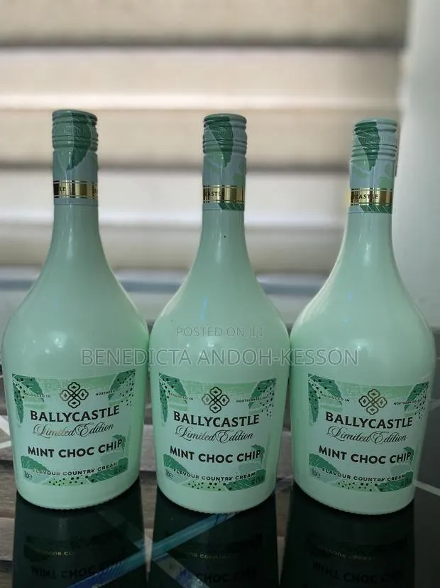 Ballycastle Mint Chocolate Chip Irish Cream · Photo 1