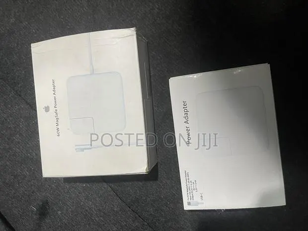 Macbook Type C Charger · Photo 1