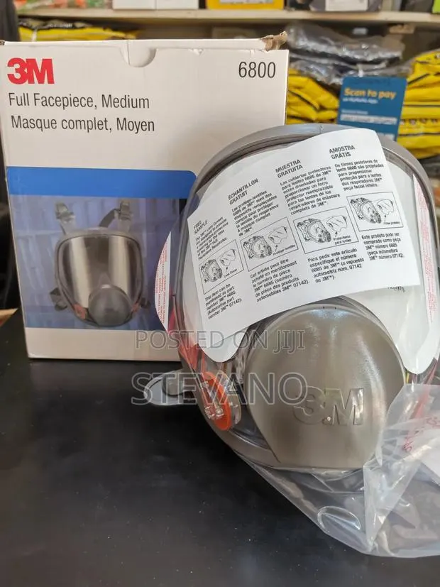 3m Full Face Respirator · Photo 1