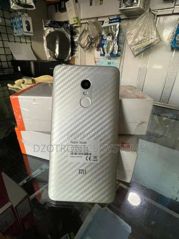 Xiaomi Redmi Note 4 64 GB Silver · Photo 1