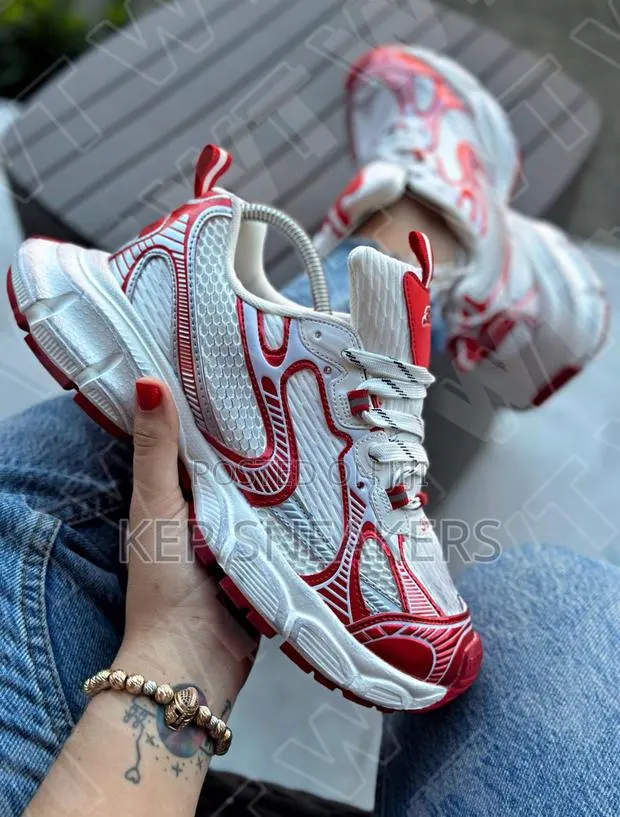 Balenciaga 3xl “White and Red Colorway” · Photo 1