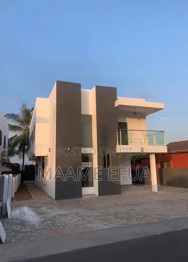 4bdrm House in Adenta, Accra Metropolitan for sale · Photo 1