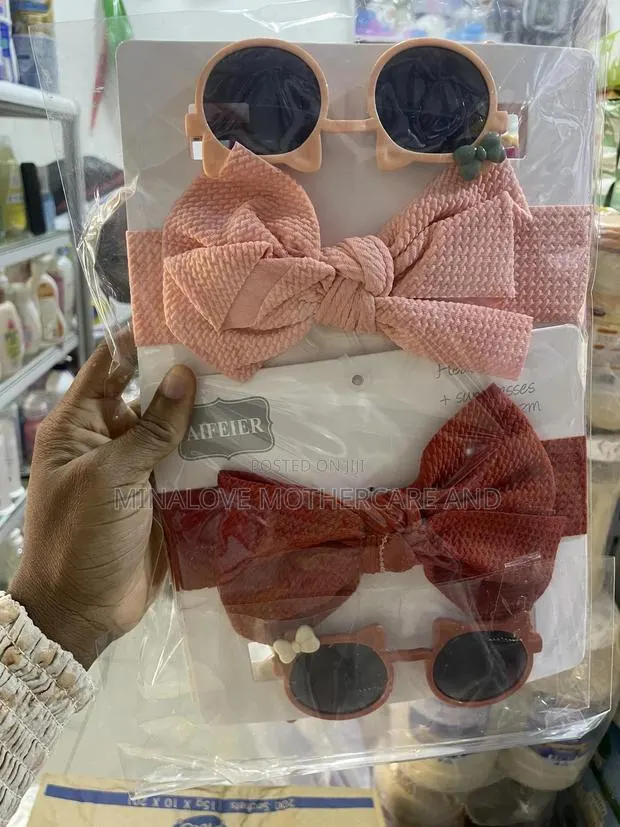 Hair Band With Sunglasses · Photo 1