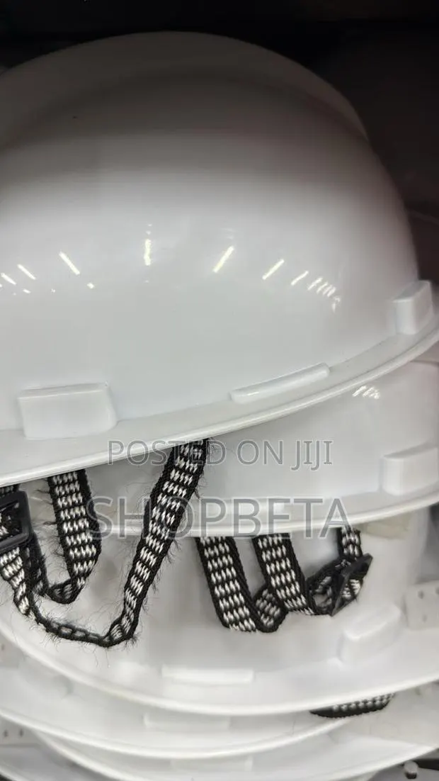 Safety Helmet – Reliable Head Protection · Photo 1