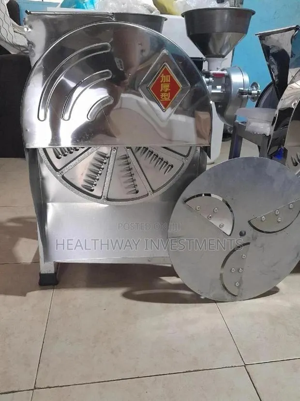 Cassava Slicer And Vegetable Shredder. · Photo 2