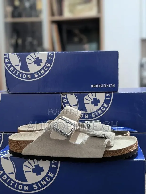 Birkenstock Arizona Soft Footbed Suede Leather · Photo 1