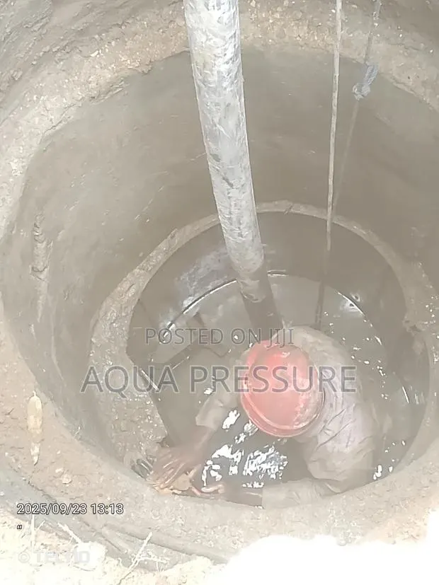 Digging Of Well,Construction Of Manhole Round And Square , · Photo 1