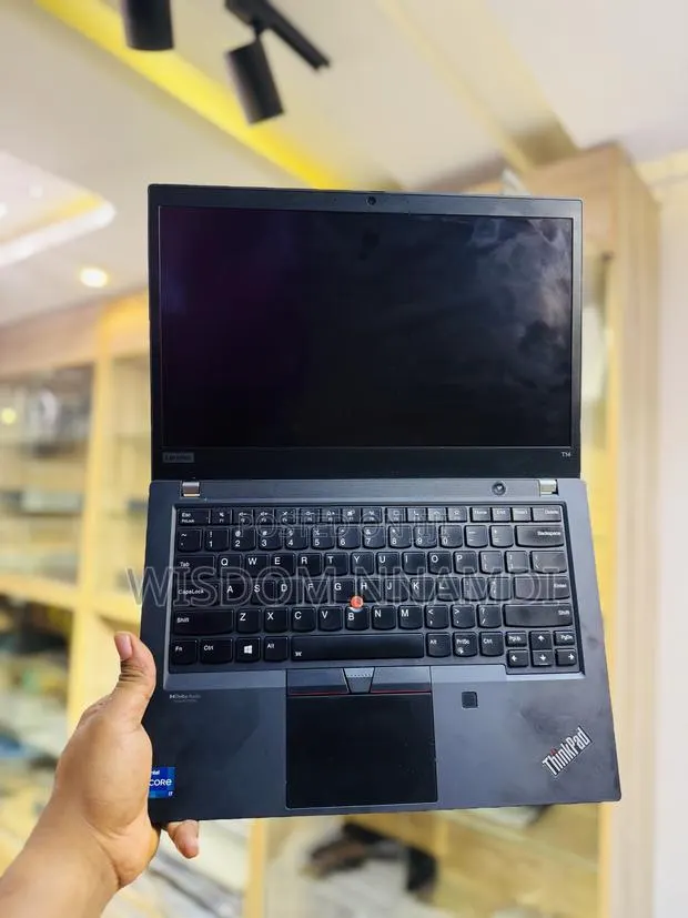 Laptop Lenovo ThinkPad T14 G2 16GB Intel Core i7 SSD 512GB · Photo 1