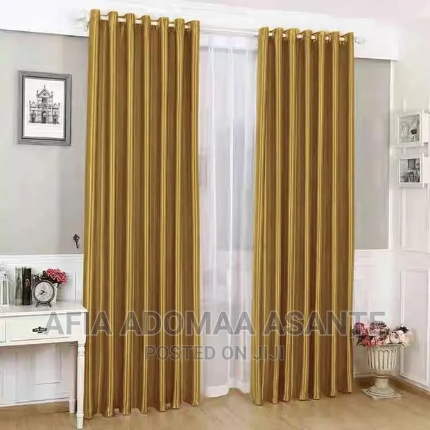 Plain Colour Quality Curtains · Photo 1