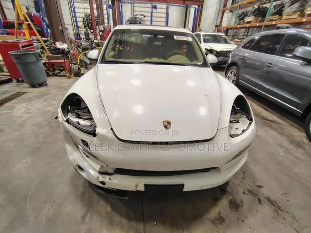 2011-2018 Porche Cayenne All Parts Available · Photo 1