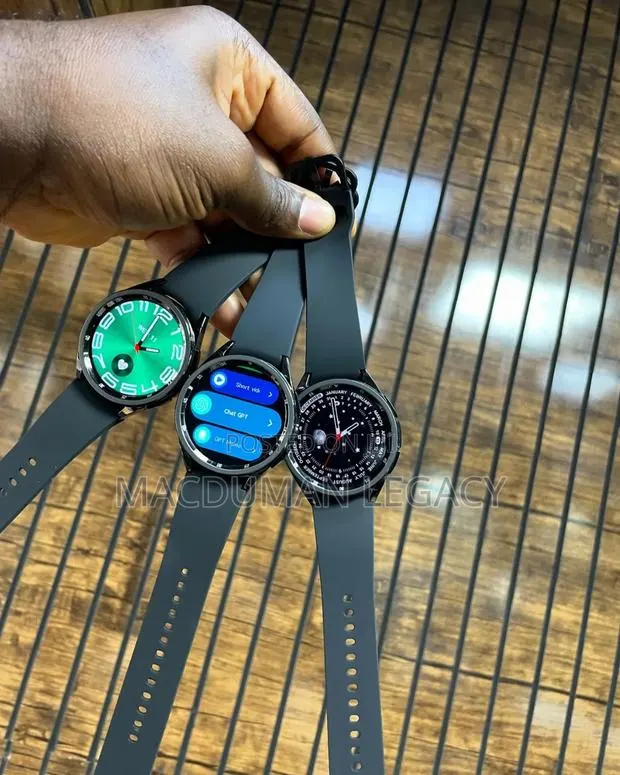 Watch 6 Classic (DUBAI VERSION) · Photo 1