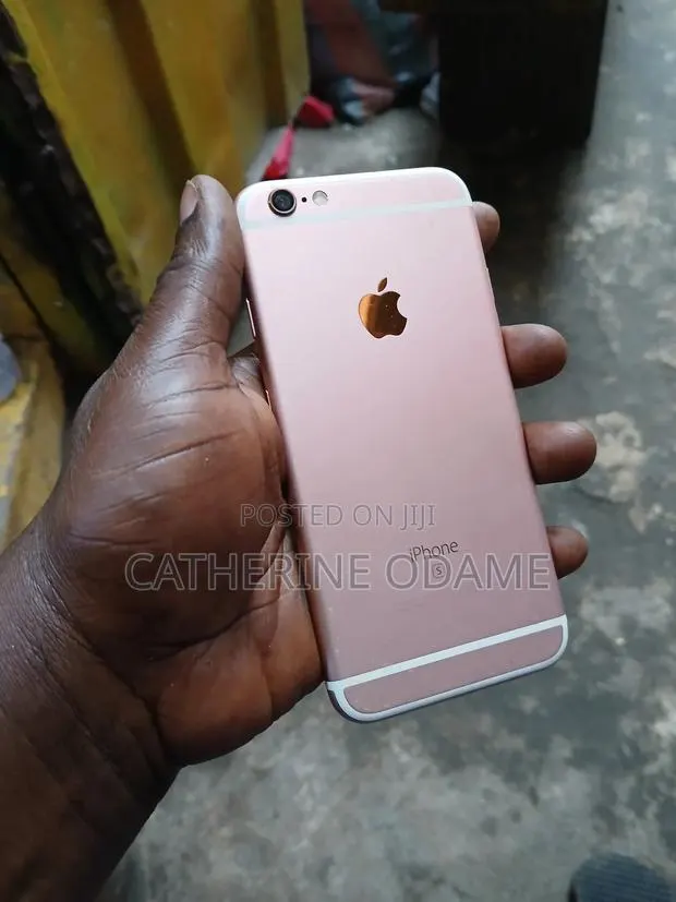 Apple iPhone 6s 64 GB Rose Gold · Photo 1