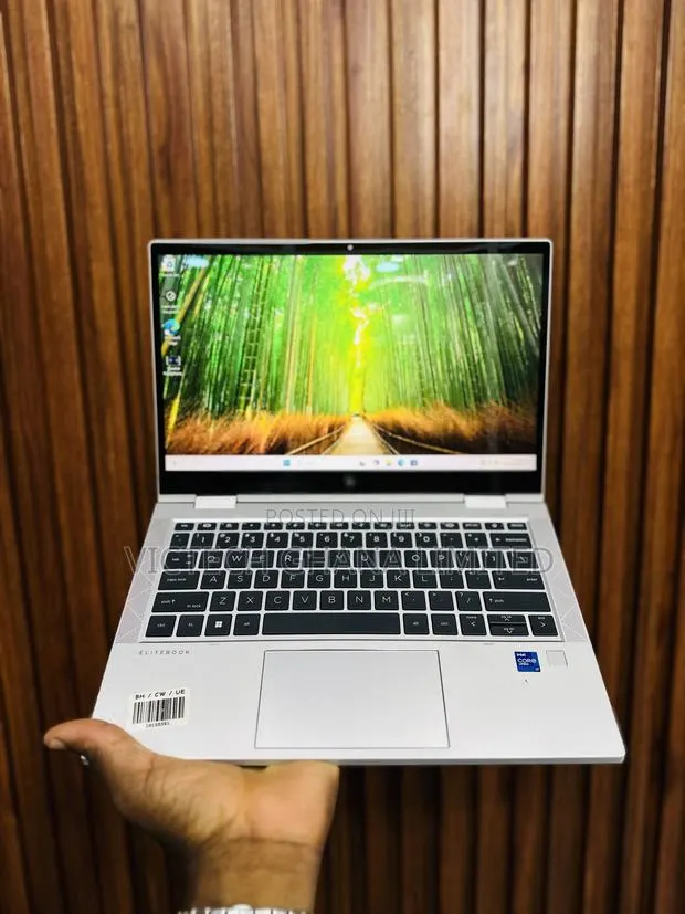 Laptop HP EliteBook 840 G8 8GB Intel Core i7 SSD 256GB · Photo 1