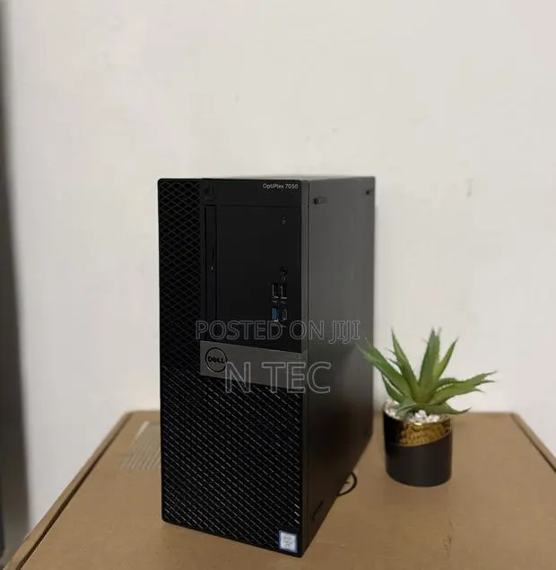 Desktop Computer Dell OptiPlex 7050 8GB Intel Core i7 HDD+SSD 128GB · Photo 1