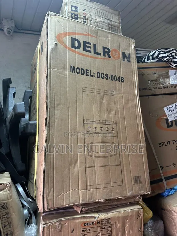 50*50 4 Burner Cooker Oven, Automatic Delron Brand · Photo 1