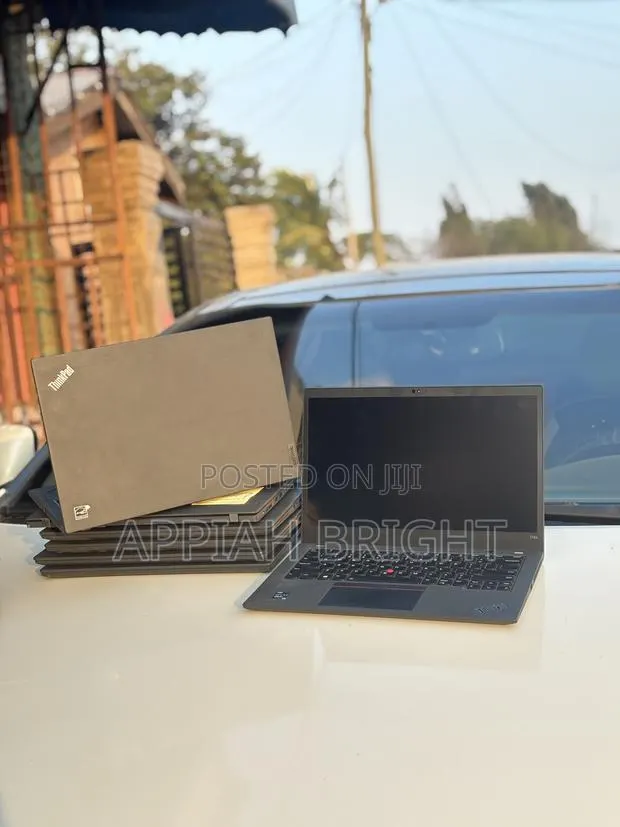 Laptop Lenovo ThinkPad T14s Gen 2 16GB Intel Core i5 SSD 256GB · Photo 1