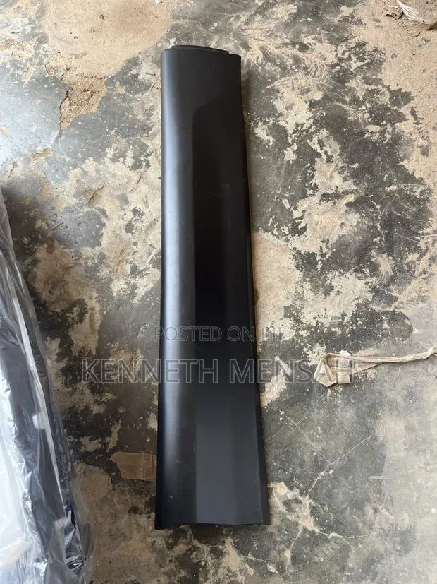 Mazda Cx50 Door Moulding Front · Photo 1