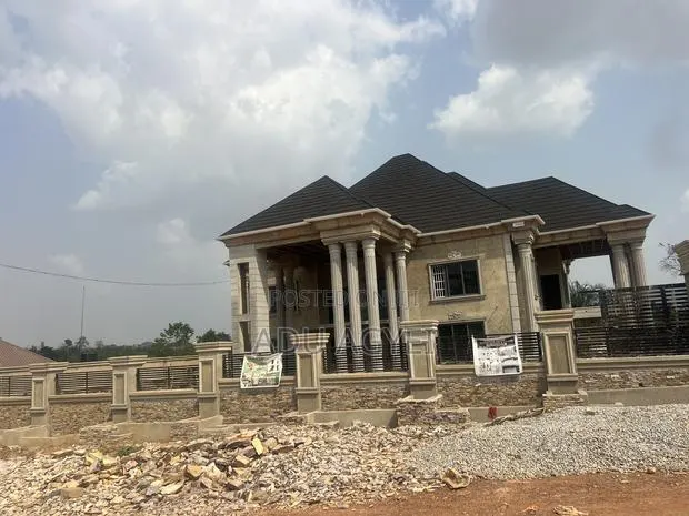 5bdrm Mansion in Kumasi Metropolitan for sale · Photo 1