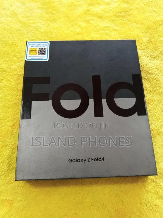 New Samsung Galaxy Z Fold4 256 GB Black · Photo 1