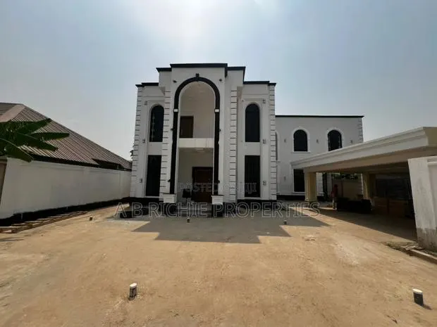 7bdrm Mansion in Ab Richie Properties, Ashaley Botwe for sale · Photo 1