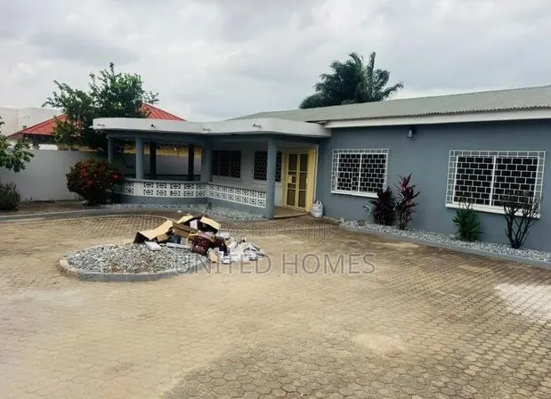 5bdrm House in Achimota for rent · Photo 1