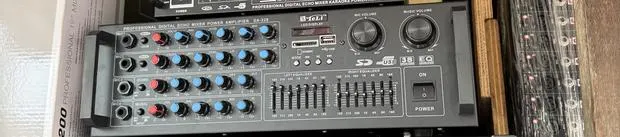 Teli Sa-228 Professional Digital Echo Mixer Power Amplifier · Photo 1