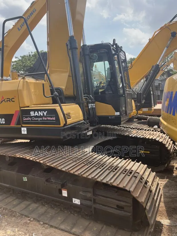 Sany 215c Excavator · Photo 8