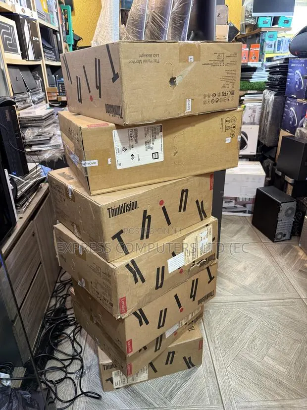 New Lenovo ThinkCentre M715 8GB Intel Core i5 SSD 500GB · Photo 1