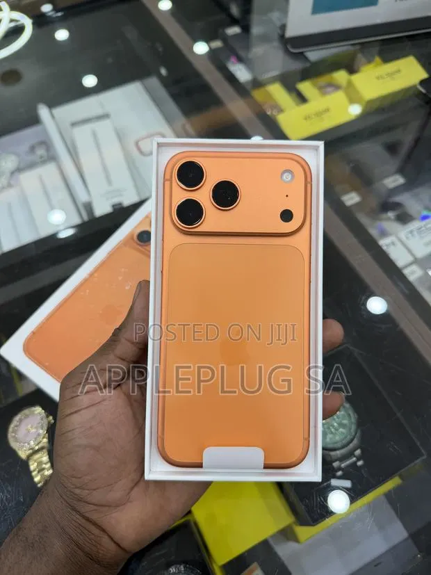 Apple iPhone 17 Pro Max 512 GB Orange · Photo 1
