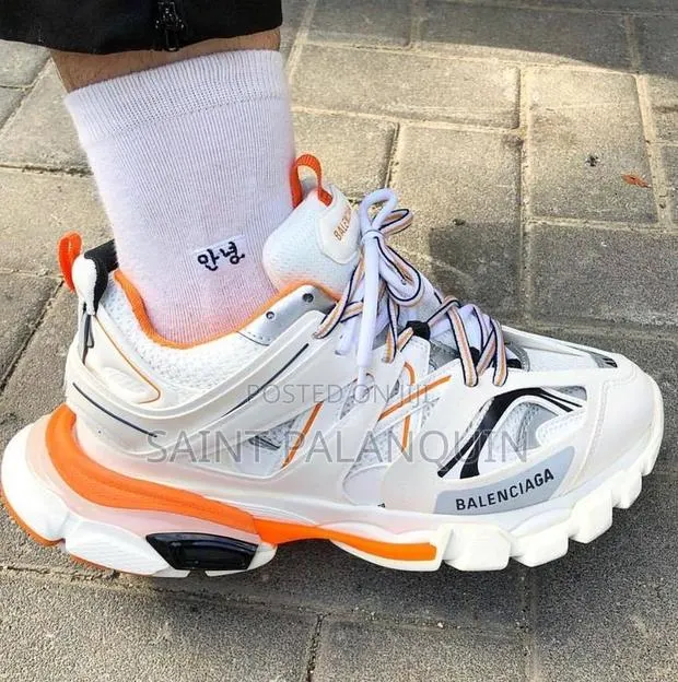 Balenciaga Track · Photo 1