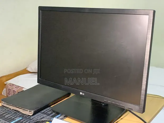 22" LG Office Monitor (+ Stands Power Cables) -Almost New Condition · Photo 1