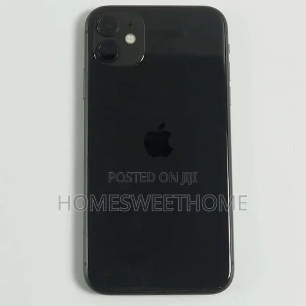 Apple iPhone 11 64 GB Black · Photo 1