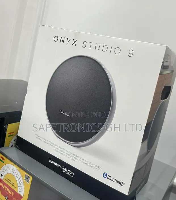 Zealous Black Onyx Studio 9 Harman Kardon Speaker · Photo 1