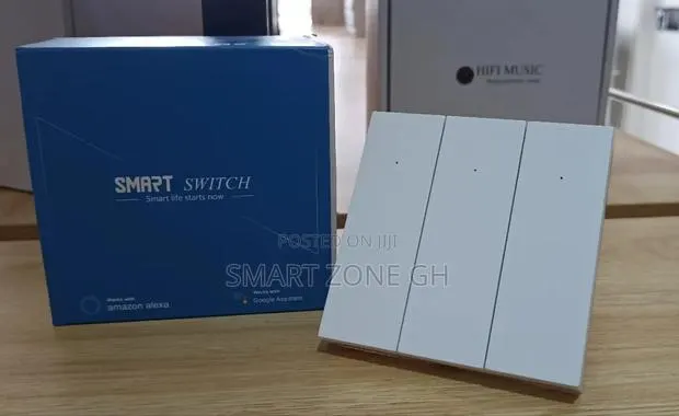 Zigbee 3 Gang Switch · Photo 1