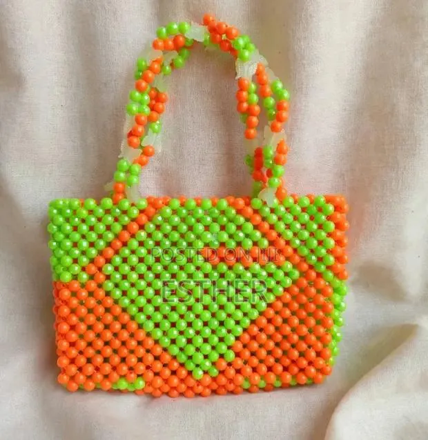 Beaded Bag · Photo 1