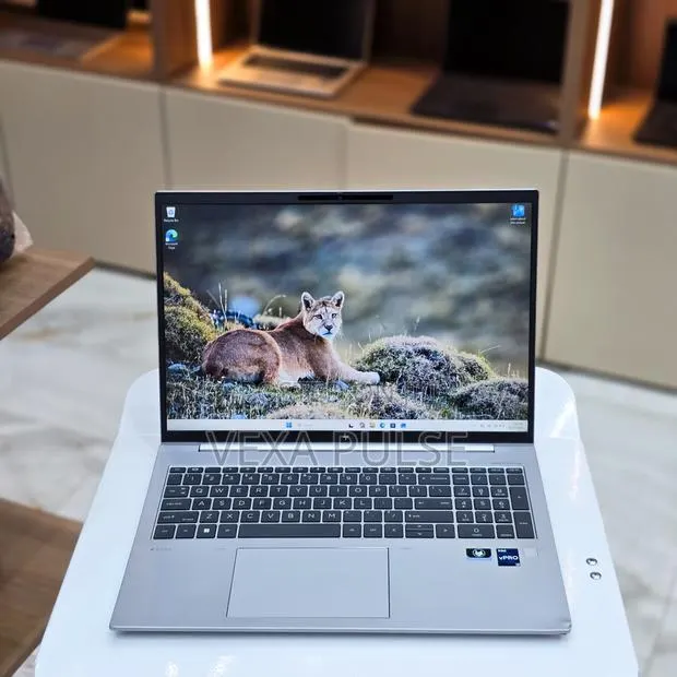 Laptop HP ProBook X360 455 G9 32GB Intel Core i7 SSD 512GB · Photo 1
