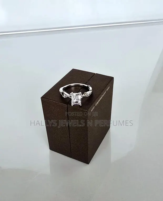 Sterling Silver Zirconia Engagement, Promise Ring · Photo 1
