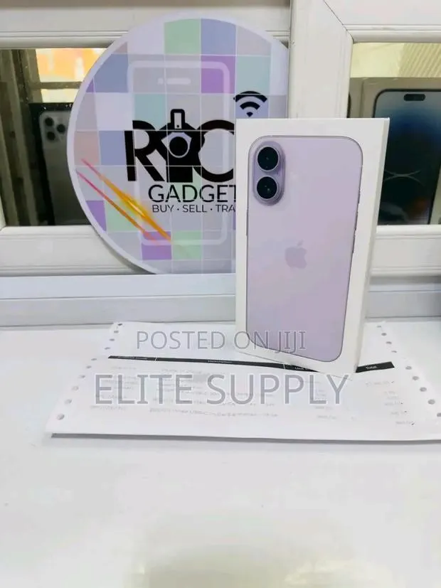 New Apple iPhone 17 256 GB Silver · Photo 1