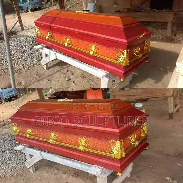 Royal Red Gold Casket · Photo 1