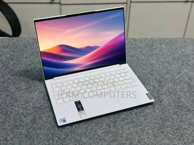 New Lenovo IdeaPad 5 Slim 13th Gen i7 16GB Intel Core i7 SSD 512GB · Photo 1