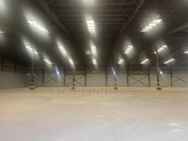 1200 SQM Warehouse at Tema Industrial Area for Rent · Photo 1